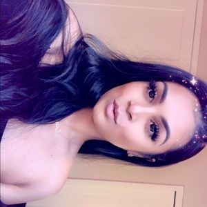 Meet your Posher, Ashika